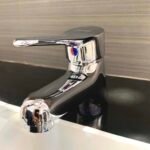 Vòi lavabo CAESAR B330CU nóng lạnh - Ảnh 2