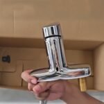 Vòi lavabo CAESAR B382CU nóng lạnh (3 lỗ) - Ảnh 2