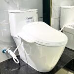 Bồn cầu CAESAR C1363F/ TAF400H (CD1363) 1 khối nắp điện tử TAF400H - Ảnh 2