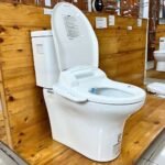 Bồn cầu CAESAR C1364F/ TAF400H (CD1364) 1 khối nắp điện tử TAF400H - Ảnh 3