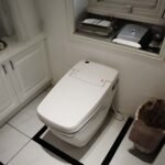 Bồn cầu thông minh CAESAR CA1380H. 1 khối nắp điện tử TAF300 - Ảnh 5