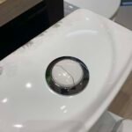 Bồn cầu CAESAR CD1325 2 khối nắp thường M220 - Ảnh 7