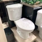 Bồn cầu CAESAR CPT1332 2 khối nắp thường M220, xả gạt, thoát ngang - Ảnh 2