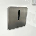 Van xả tiểu TOTO DUE126UKA/ VM2L051Z cảm ứng, dùng pin (âm tường kèm ống nối) - Ảnh 3