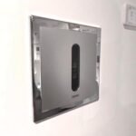 Van xả tiểu TOTO DUE126UPKA/ VM2L037Z cảm ứng, dùng pin (âm tường kèm ống nối) - Ảnh 3