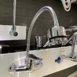 Vòi chén CAESAR K526C nóng lạnh, gắn tường - Ảnh 2