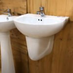 Chân treo lavabo CAESAR P2441 - Ảnh 2