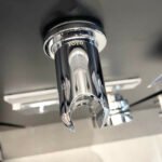 Gác sen kèm cút nối tường TOTO TBW07021A  dòng G dáng tròn - Ảnh 4