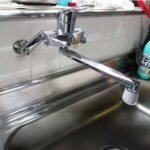 Vòi chén TOTO TKGG30EC nóng lạnh gắn tường - Ảnh 2