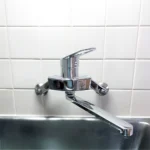 Vòi chén TOTO TKGG30EC nóng lạnh gắn tường - Ảnh 4