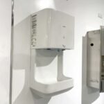 Máy sấy tay TOTO TYC322W - Ảnh 3