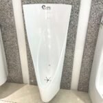 Bồn tiểu nam CAESAR U0237 treo tường, cấp nước sau, thoát ngang - Ảnh 3