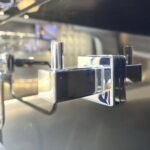 Móc áo TOTO YRH408V dòng L vuông - Ảnh 5