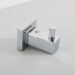 Móc áo TOTO YRH408V dòng L vuông - Ảnh 4