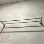 Giá treo khăn TOTO YT406W6V dòng L tròn - Ảnh 3