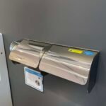 Hộp giấy INAX CFV-11W (CFV11W) - Ảnh 2