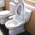 Bồn cầu TOTO CS300DRW16#W 2 khối  nắp điện tử TCF23410AAA - Ảnh 3