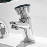 Vòi lavabo TOTO DL102 cảm ứng (bán tự động) - Ảnh 4