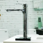 Vòi lavabo INAX LFV-112SH (LFV112SH) nóng lạnh - Ảnh 2