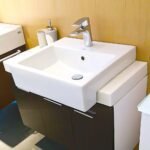 Chậu rửa mặt lavabo TOTO LT647CS#XW bán âm bàn - Ảnh 2