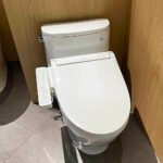 Bồn cầu TOTO MS887CRW17#XW 1 khối (Giấu dây), nắp điện tử TCF23460AAA, xả gạt - Ảnh 3