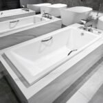 Bồn tắm TOTO PAY1510HV#W/ TVBF411 dạng xây, có tay vịn, kèm ống thải TVBF411 - Ảnh 4