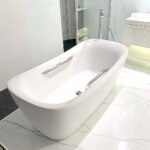 Bồn tắm TOTO PJY1734HPWEN#GW/ TVBF412 đá cẩm thạch đặt sàn, có tay vịn, kèm ống thải TVBF412 - Ảnh 4