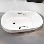 Bồn tắm TOTO PJY1744WHPWEN#MW/ TVBF412 đá cẩm thạch đặt sàn, có tay vịn, kèm ống thải TVBF412 - Ảnh 4