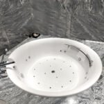 Bồn tắm TOTO PPYB1720HPTE#P/ TVBF412 đặt sàn, có tay vịn, sục khí, kèm ống thải TVBF412 - Ảnh 5