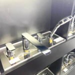 Vòi xả bồn tắm TOTO TBG04202BB#PFG nóng lạnh, dòng GA (4 lỗ), màu vàng pháp bóng, kèm tay sen - Ảnh 2