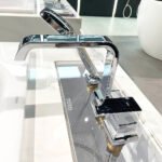 Vòi xả bồn tắm TOTO TBG08305AA nóng lạnh, dòng GC (3 lỗ), màu chrome, kèm tay sen - Ảnh 3