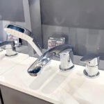 Vòi xả bồn tắm TOTO TBG09202A#BBR nóng lạnh, dòng GM (4 lỗ), màu Đồng mờ, kèm tay sen - Ảnh 4