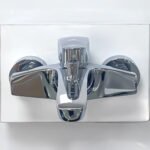 Vòi sen tắm TOTO TBG09302V/ TBW01008V nóng lạnh - Ảnh 2