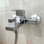 Vòi sen tắm TOTO TBG10302V/ TBW03002B nóng lạnh - Ảnh 4