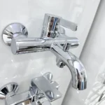 Vòi sen tắm TOTO TBG11302V/ TBW01008V nóng lạnh - Ảnh 3