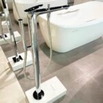 Sen cây bồn tắm TOTO TBP03301BA#BFG dòng ZA mạ vàng Pháp mờ - Ảnh 2