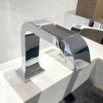 Vòi lavabo TOTO TLE21006A cảm ứng - Ảnh 2