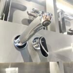 Vòi Lavabo TOTO TLG01310BB nóng lạnh, gắn tường, dòng GO (2 lỗ), màu Crom bóng - Ảnh 4