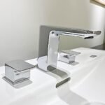 Vòi lavabo TOTO TLG02201BA#BN nóng lạnh dòng GO (3 lỗ) mạ Nikel mờ - Ảnh 2