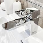 Vòi lavabo TOTO TLG02301B#MBL nóng lạnh dòng GR đen mờ ,cao 13cm - Ảnh 4