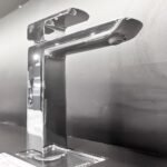 Vòi lavabo TOTO TLG02304B#PN nóng lạnh dòng GR mạ Nikel bóng ,cao 21cm - Ảnh 4