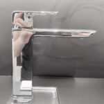 Vòi lavabo TOTO TLG02304B#PN nóng lạnh dòng GR mạ Nikel bóng ,cao 21cm - Ảnh 6