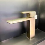 Vòi lavabo TOTO TLG02304B#PN nóng lạnh dòng GR mạ Nikel bóng ,cao 21cm - Ảnh 3