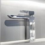 Vòi lavabo TOTO TLG02304B#PN nóng lạnh dòng GR mạ Nikel bóng ,cao 21cm - Ảnh 2