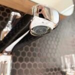 Vòi lavabo TOTO TLG03305B#BBR nóng lạnh dòng GS mạ đồng mờ ,cao 28cm - Ảnh 5