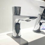 Vòi lavabo TOTO TLG04101B#BFG lạnh dòng GA mạ vàng Pháp mờ 14cm - Ảnh 2