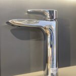 Vòi lavabo TOTO TLG04304B#PN nóng lạnh dòng GA mạ Nikel bóng ,cao 21cm - Ảnh 2