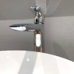 Vòi lavabo TOTO TLG04307B#BBR nóng lạnh dòng GA mạ đồng mờ 26cm - Ảnh 3