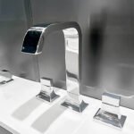 Vòi lavabo TOTO TLG08201B#BBR nóng lạnh (3 lỗ) dòng GC - Ảnh 4