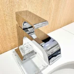 Vòi lavabo TOTO TLG08301V nóng lạnh dòng GC - Ảnh 2